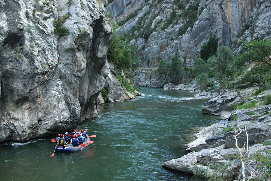 deportes de aventura rafting noguera pallaresa