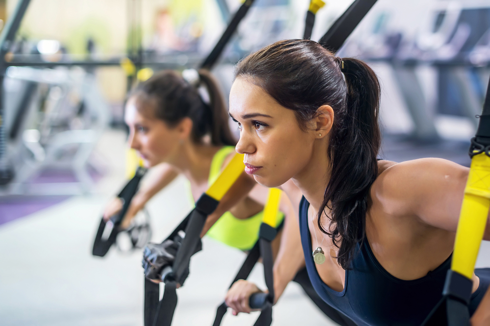 10 ejercicios TRX para entrenar todo el cuerpo - El blog del DiR