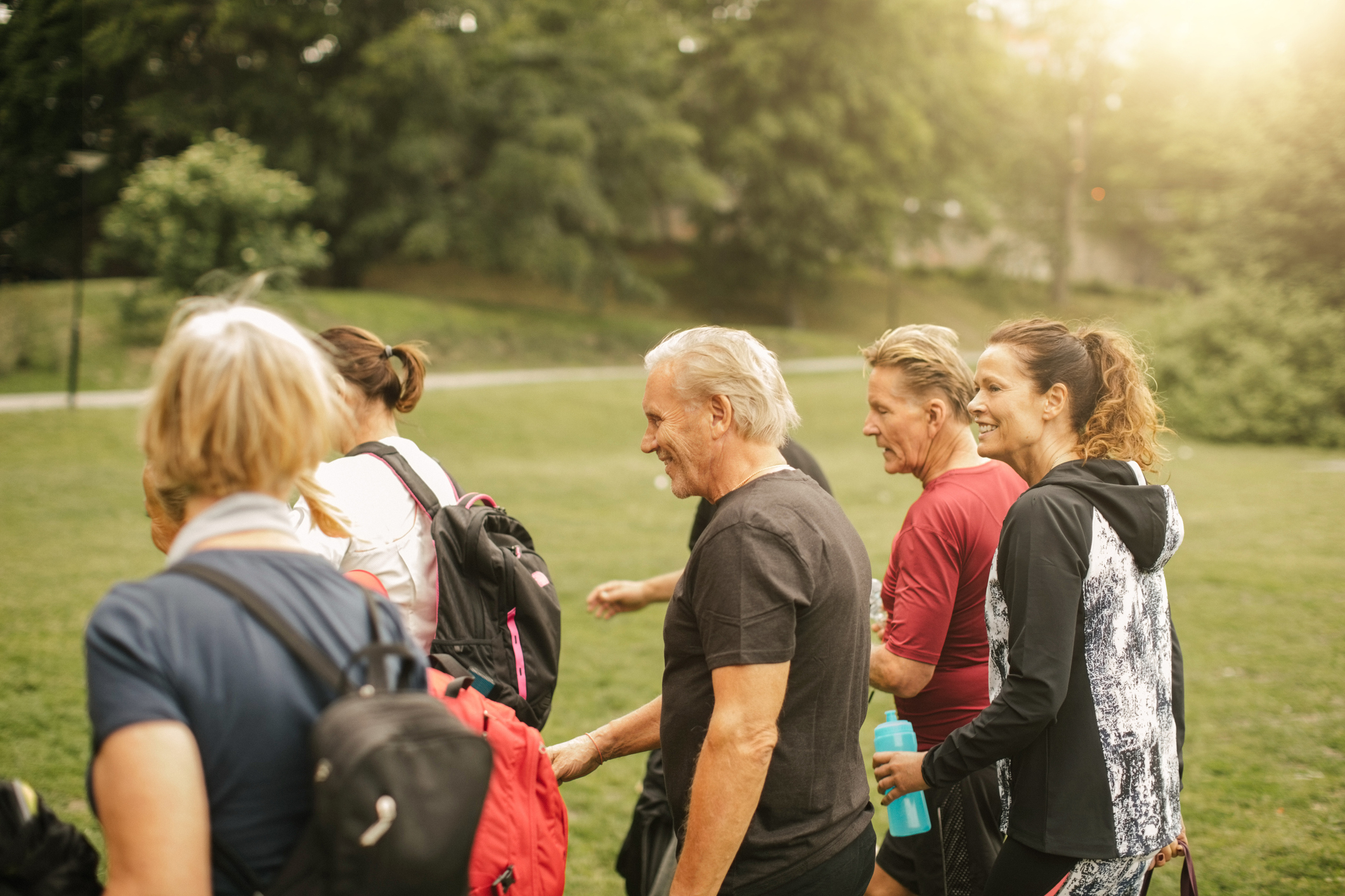 Caminar per fer exercici proporciona beneficis reals per a moltes persones